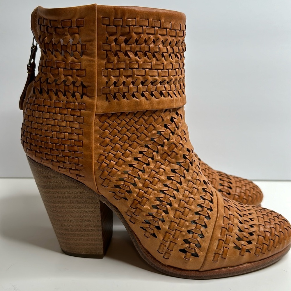 Rag & Bone Size 9 Newbury Natural Tan Woven Ankle Booties 39  NEW